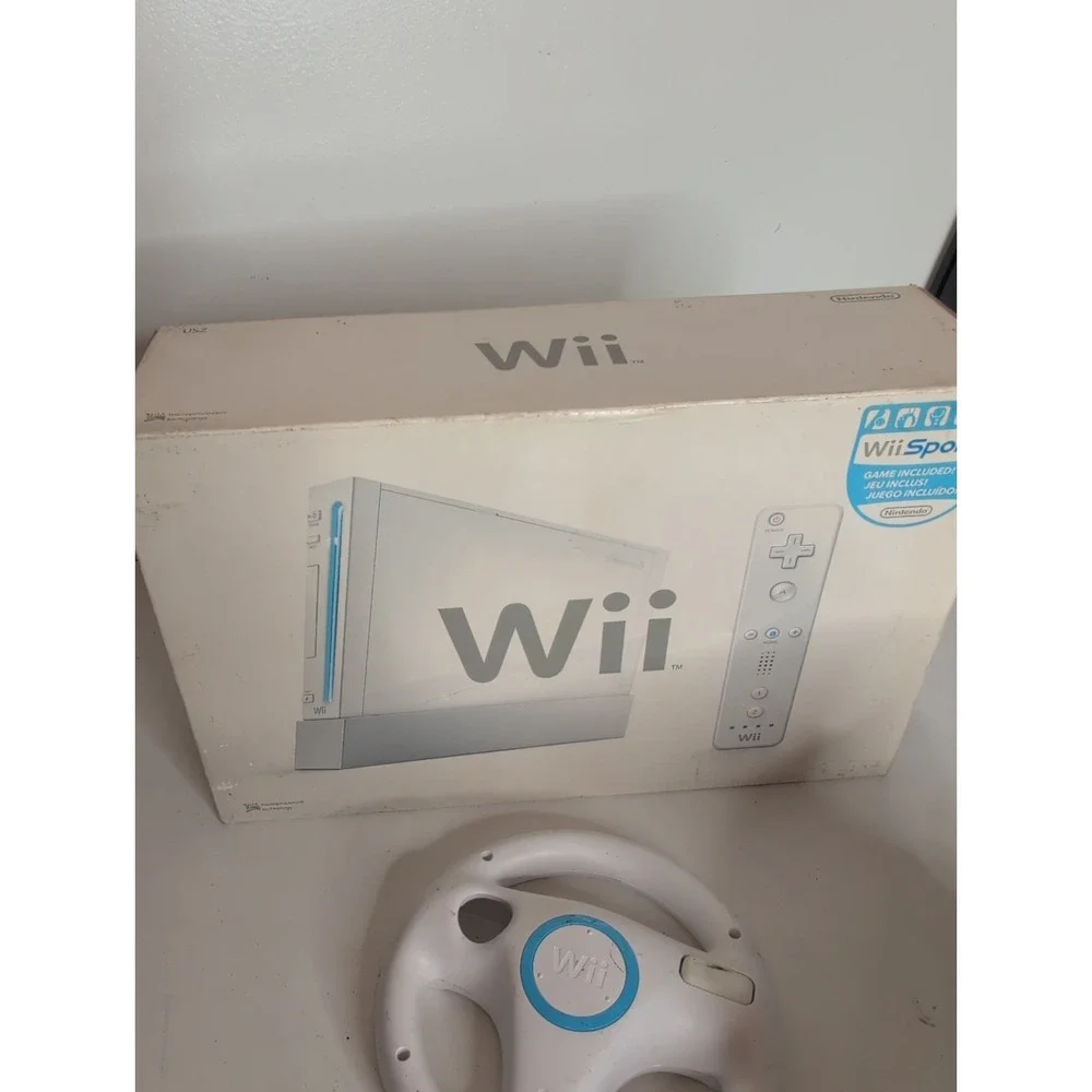 Nintendo RVL-101 Wii Console White w/ Box Controller Nunchuck Wheel And Wires